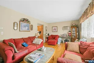 4 Royal Ave, Hawthorne, NJ 07506 - Photo 4