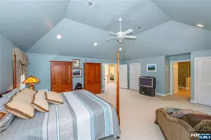 9 Ralph Dr, Fairfield, NJ 07004 - Photo 20
