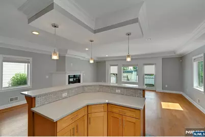 505 Post Avenue, Lyndhurst Township, NJ 07071 - Photo 10