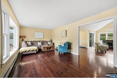 22 Federal Hill Road, Pompton Lakes, NJ 07442 - Photo 4