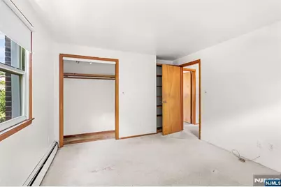 354 Terhune Avenue, Paramus, NJ 07652 - Photo 24