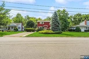 354 Terhune Ave, Paramus, NJ 07652 - Photo 6