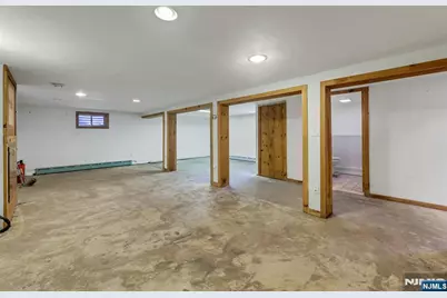 71 View Street, Bergenfield, NJ 07621 - Photo 40