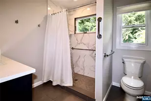 73 Oneida Ave, Oakland, NJ 07436 - Photo 18