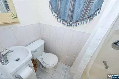 443 Mount Prospect Avenue, Clifton, NJ 07012 - Photo 16