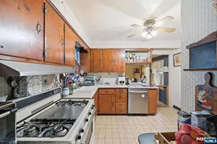 51 Crystal Ave, West Orange Township, NJ 07052 - Photo 18