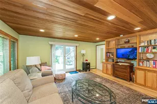 101 Rolling Ridge Rd, West Milford, NJ 07480 - Photo 14