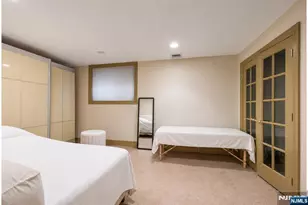 1152 Cumbermeade Rd, Fort Lee, NJ 07024 - Photo 34