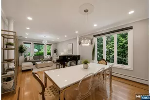 1152 Cumbermeade Rd, Fort Lee, NJ 07024 - Photo 10