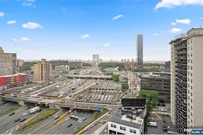 2100 Linwood Avenue 19V #19V, Fort Lee, NJ 07024 - Photo 18
