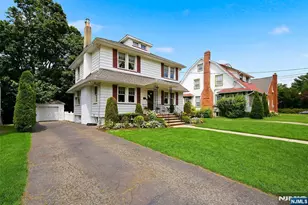 156 Larch Ave, Teaneck Township, NJ 07666 - Photo 4