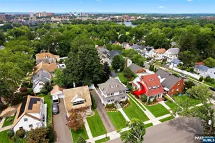 156 Larch Ave, Teaneck Township, NJ 07666 - Photo 2