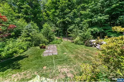36 Hancock Drive, West Milford, NJ 07480 - Photo 28