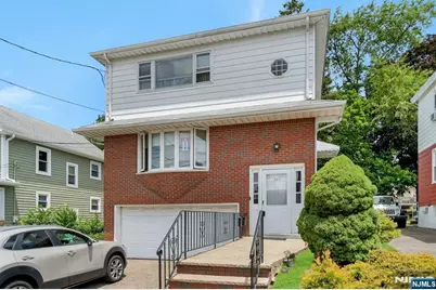 723 2nd Avenue, Lyndhurst Township, NJ 07071 - Photo 1