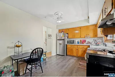723 2nd Avenue, Lyndhurst Township, NJ 07071 - Photo 6