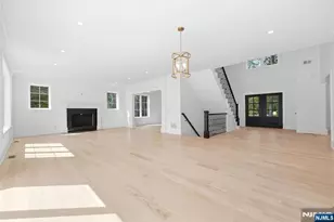 432 Glendale Rd, Wyckoff Township, NJ 07481 - Photo 4