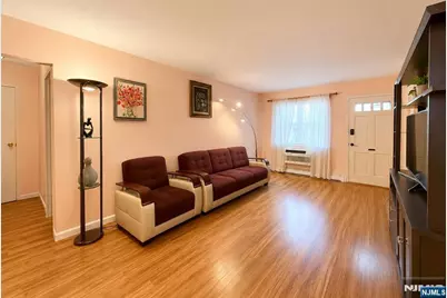 725 Joralemon Street 31 #31, Belleville, NJ 07109 - Photo 6