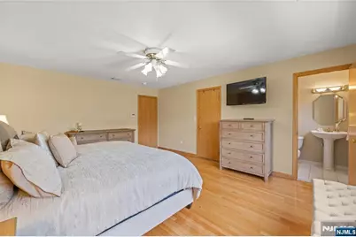 174 Milton Avenue, Nutley, NJ 07110 - Photo 18