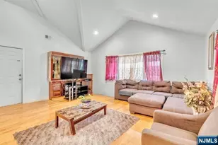 24 12th Ave, Paterson, NJ 07501 - Photo 12