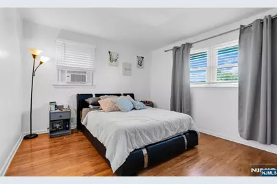 321 Farnham Avenue, Lodi, NJ 07644 - Photo 12