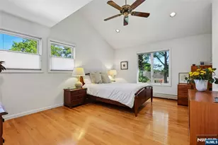 181 Behnke Ave, Paramus, NJ 07652 - Photo 16