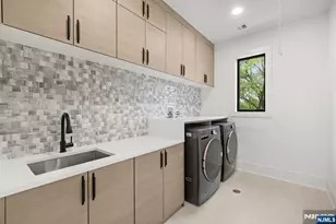 155 Truman Terrace, Paramus, NJ 07652 - Photo 22