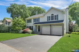25 Hollywood Ave, Emerson, NJ 07630 - Photo 42