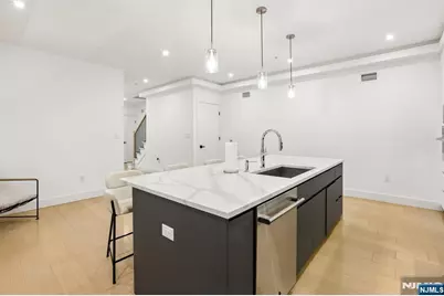 21 Cumbermeade Road, Fort Lee, NJ 07024 - Photo 20