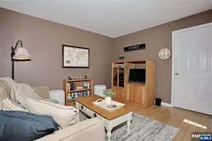 72 Birch Ln, Wayne, NJ 07470 - Photo 6