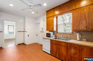 168 Orient Wy, Rutherford, NJ 07070 - Photo 16
