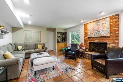 329 Glenwood Avenue, Leonia, NJ 07605 - Photo 12