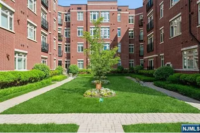 2224 Riverview Avenue, Englewood, NJ 07631 - Photo 22