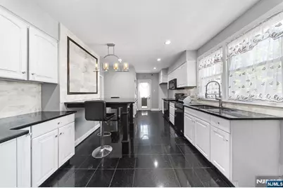 252 Passaic Avenue, Hasbrouck Heights, NJ 07604 - Photo 8