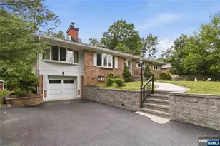 63 Valley Rd, Butler, NJ 07405 - Photo 4
