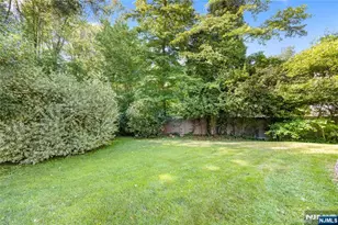 61 Brookview Dr, Woodcliff Lake, NJ 07677 - Photo 48
