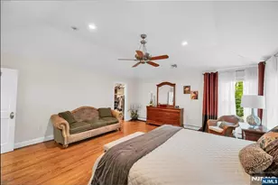 1025 Maple Dr, New Milford, NJ 07646 - Photo 26