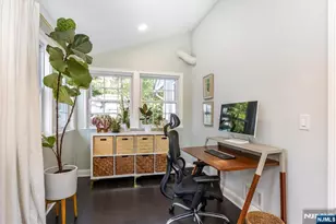 20 College Ave, Montclair, NJ 07043 - Photo 16