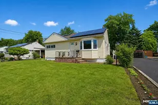 1429 Washington Ave, Pompton Lakes, NJ 07442 - Photo 2