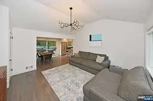 621 Stanley Pl, River Vale Township, NJ 07675 - Photo 4