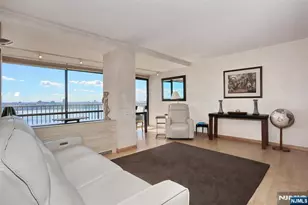 3 Horizon Road 618, Fort Lee, NJ 07024 - Photo 10