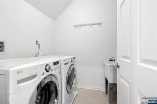 338 Oswego Ct, West New York, NJ 07093 - Photo 14