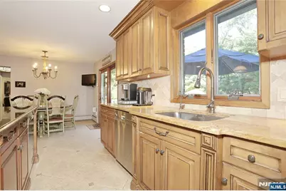 252 Bayberry Lane, Franklin Lakes, NJ 07417 - Photo 22