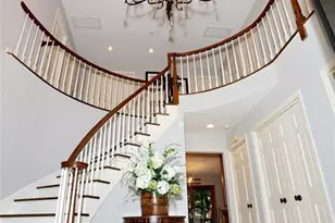 252 Bayberry Ln, Franklin Lakes, NJ 07417 - Photo 4