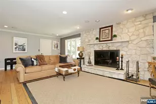 252 Bayberry Ln, Franklin Lakes, NJ 07417 - Photo 12