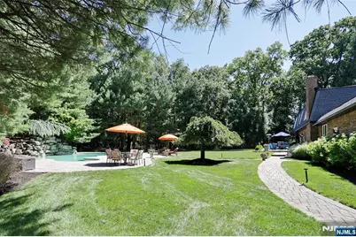 252 Bayberry Lane, Franklin Lakes, NJ 07417 - Photo 34