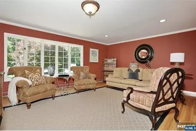 252 Bayberry Lane, Franklin Lakes, NJ 07417 - Photo 8