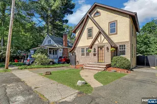 6 Colonial Ct, Dumont, NJ 07628 - Photo 2