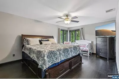 19 Cedar Wood Terrace, Woodland Park, NJ 07424 - Photo 18