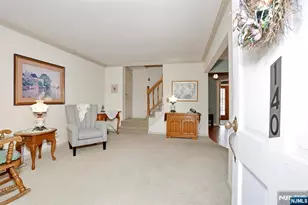 140 Carlyle Ct, Carlstadt, NJ 07072 - Photo 2