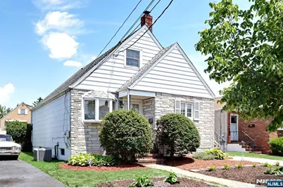 140 Carlyle Court, Carlstadt, NJ 07072 - Photo 32